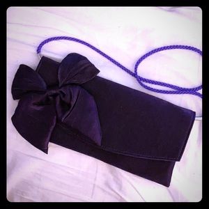 EUC Jessica McClintock purple purse w/ bow accent